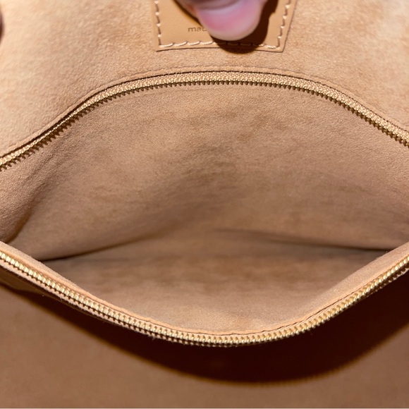 Louis Vuitton Arizona Stitched On The Go MM - Picture 14 of 15